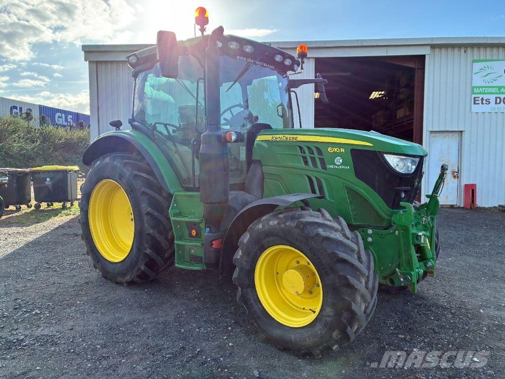 John Deere 6110R Traktori