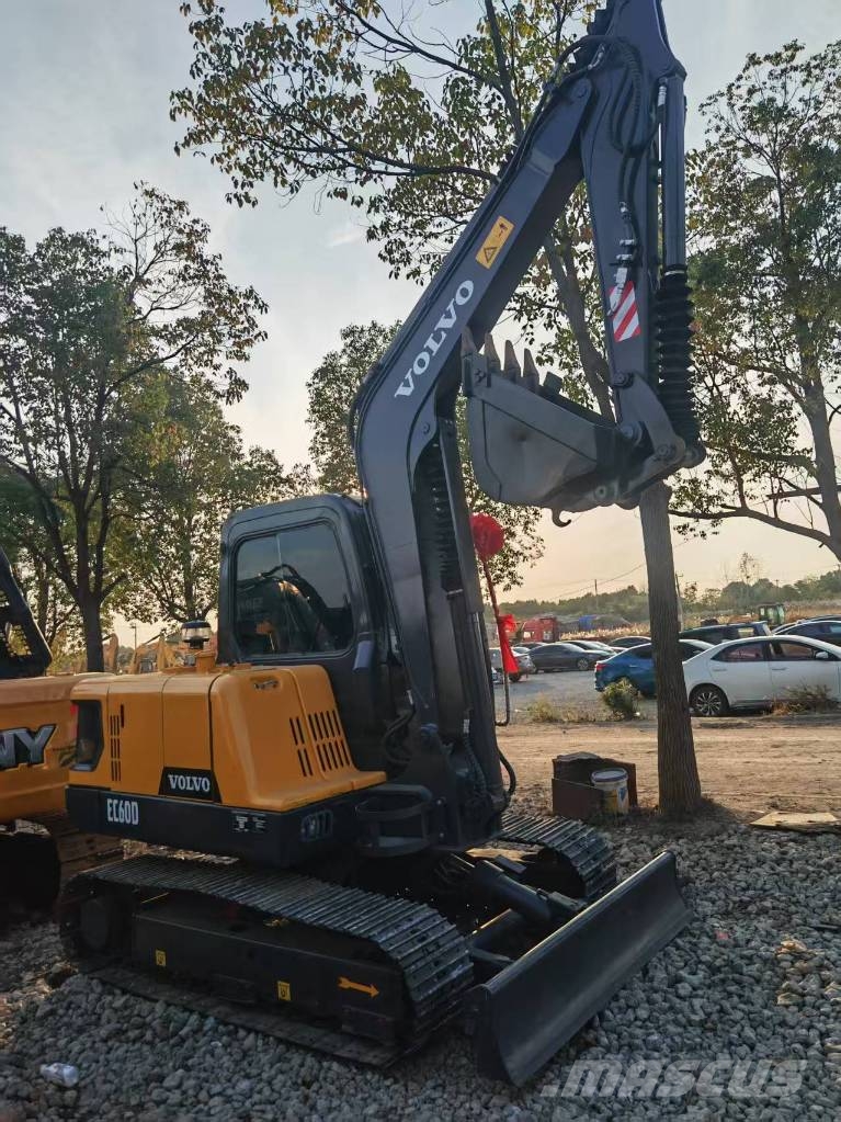 Volvo EC 60 Roomikekskavaatorid