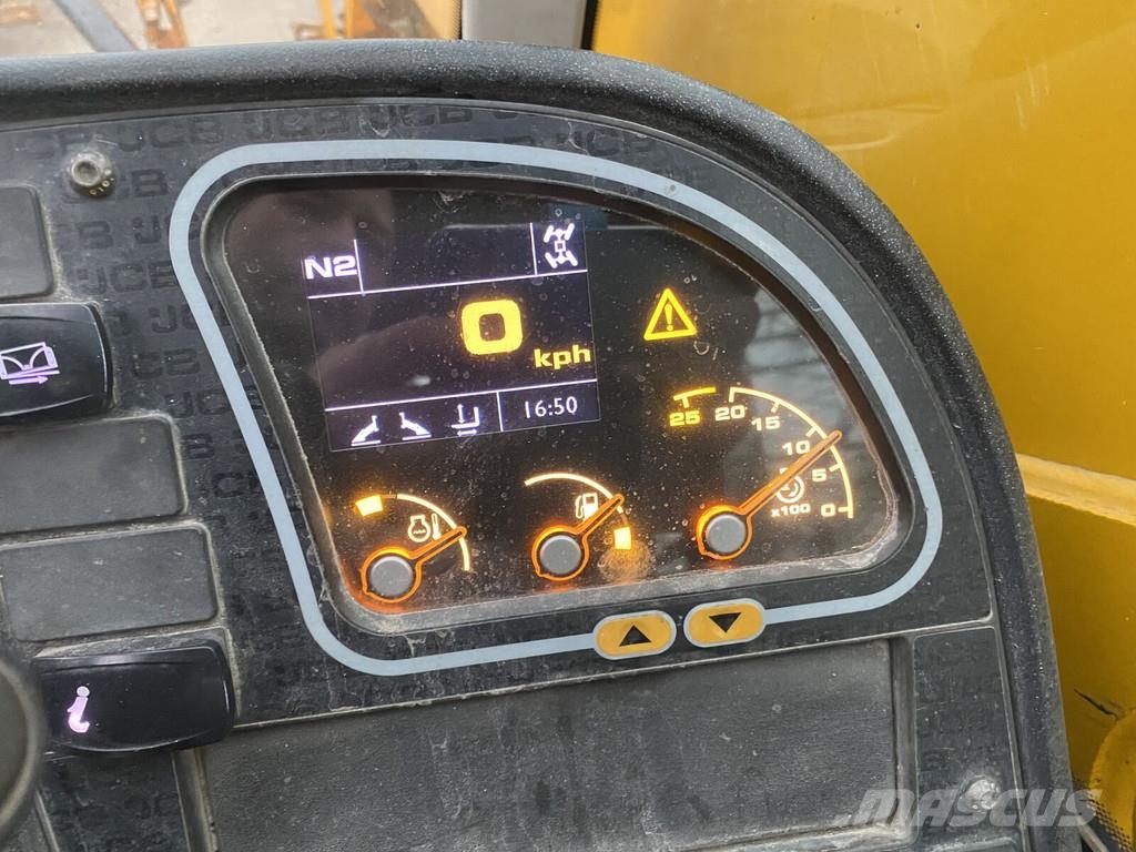 JCB 540-140 مناولات متداخلة