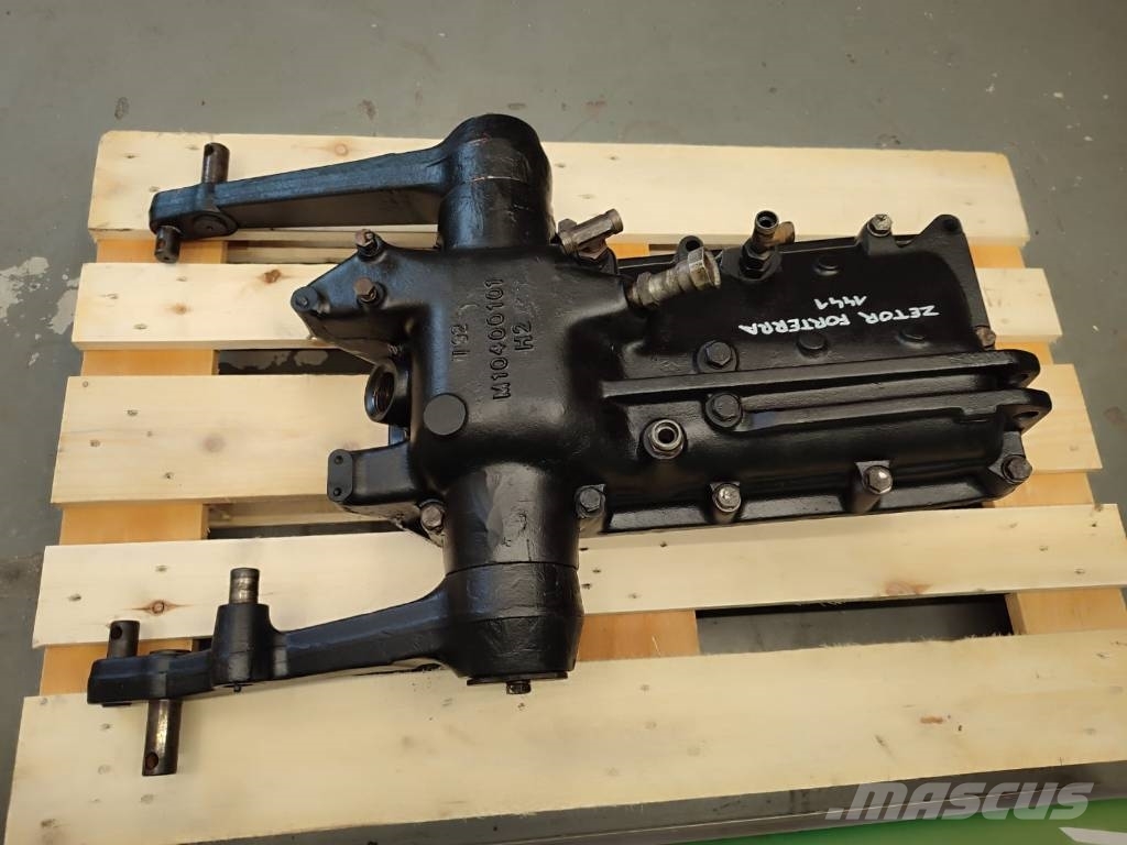 Rear linkage M10400101 Zetor Forterra 1441 Ausleger