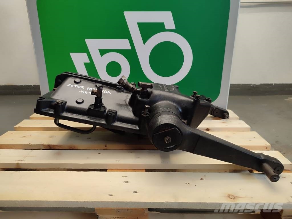 Rear linkage M10400101 Zetor Forterra 1441 Ausleger