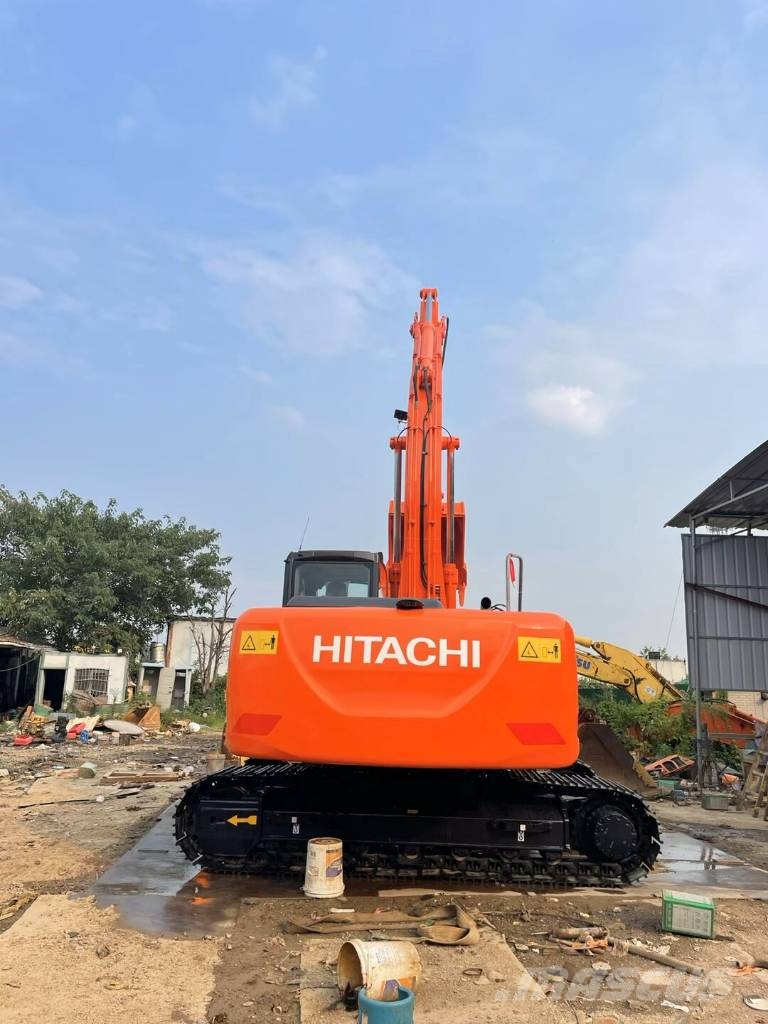 Hitachi ZX210LC-5 Escavadeiras de esteiras