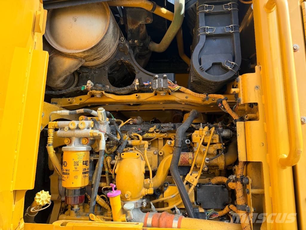 CAT 140M2 Tiehöylät