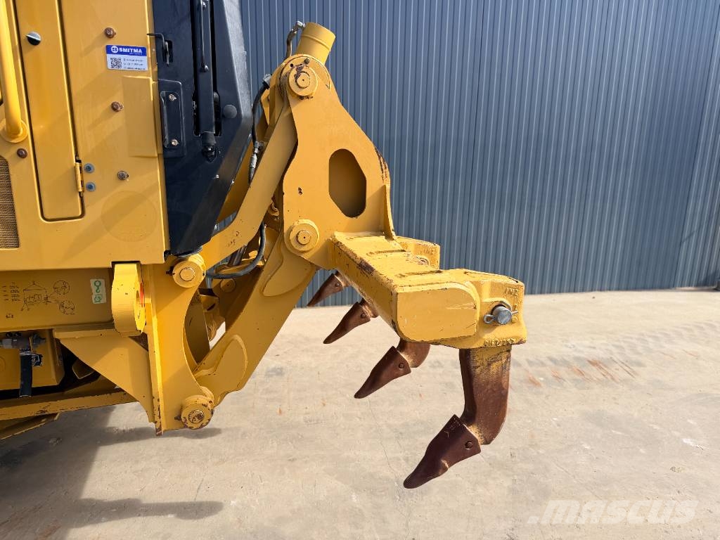CAT 140M2 Tiehöylät