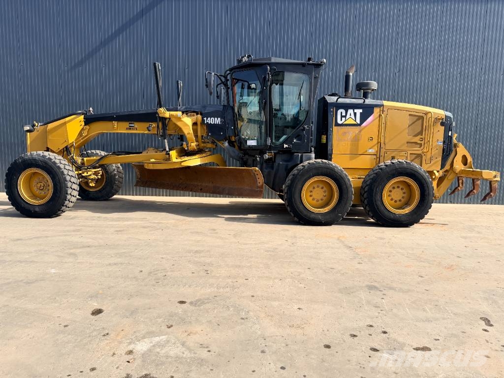CAT 140M2 Tiehöylät