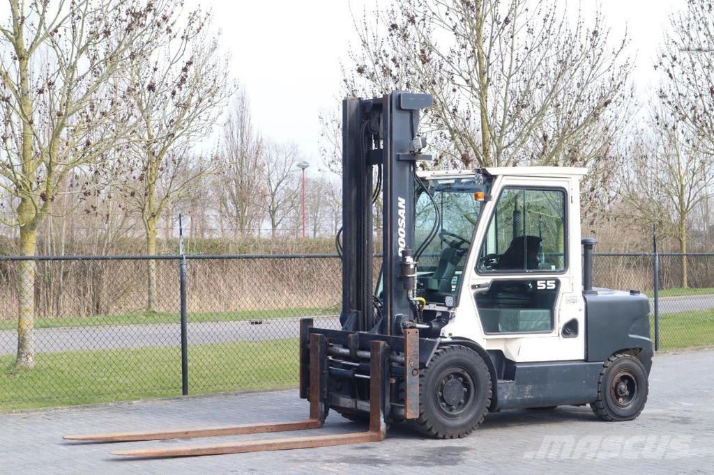 Doosan D55C-5 | 5500 KG | SIDESHIFT | POSITIONERS Πετρελαιοκίνητα Κλαρκ