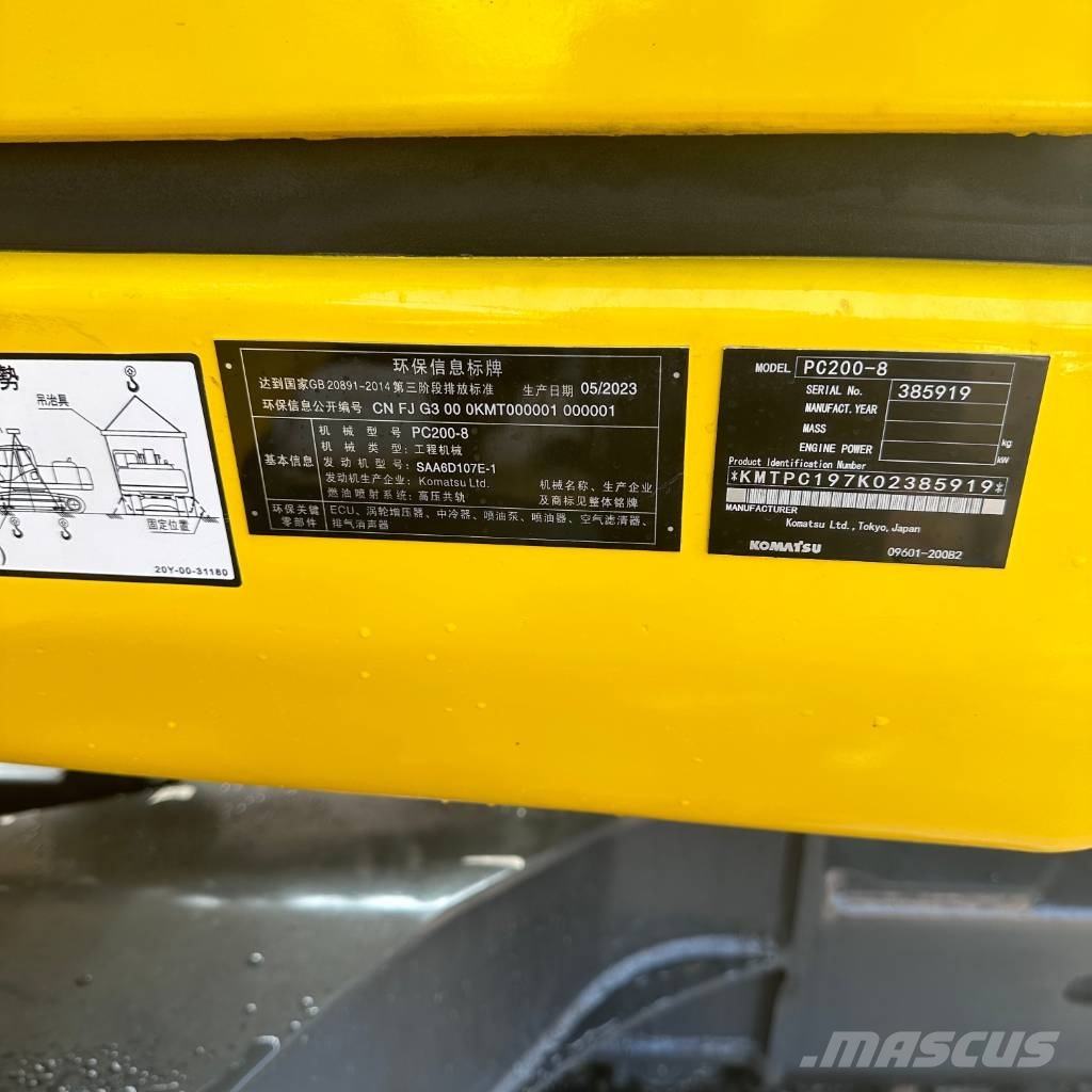 Komatsu PC 200-8 Εκσκαφείς με ερπύστριες