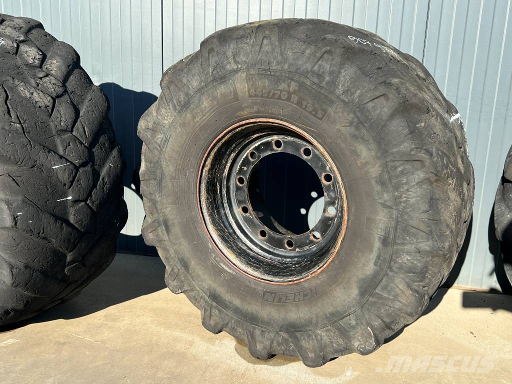 Michelin 445/70R19.5 incl. rim Pneumatici, ruote e cerchioni
