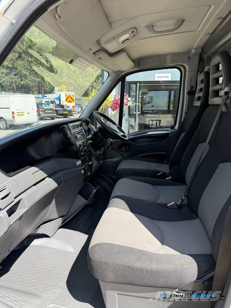 Iveco Daily Versalift 38LF Cherry Picker المنصات الهوائية المثبتة على شاحنة