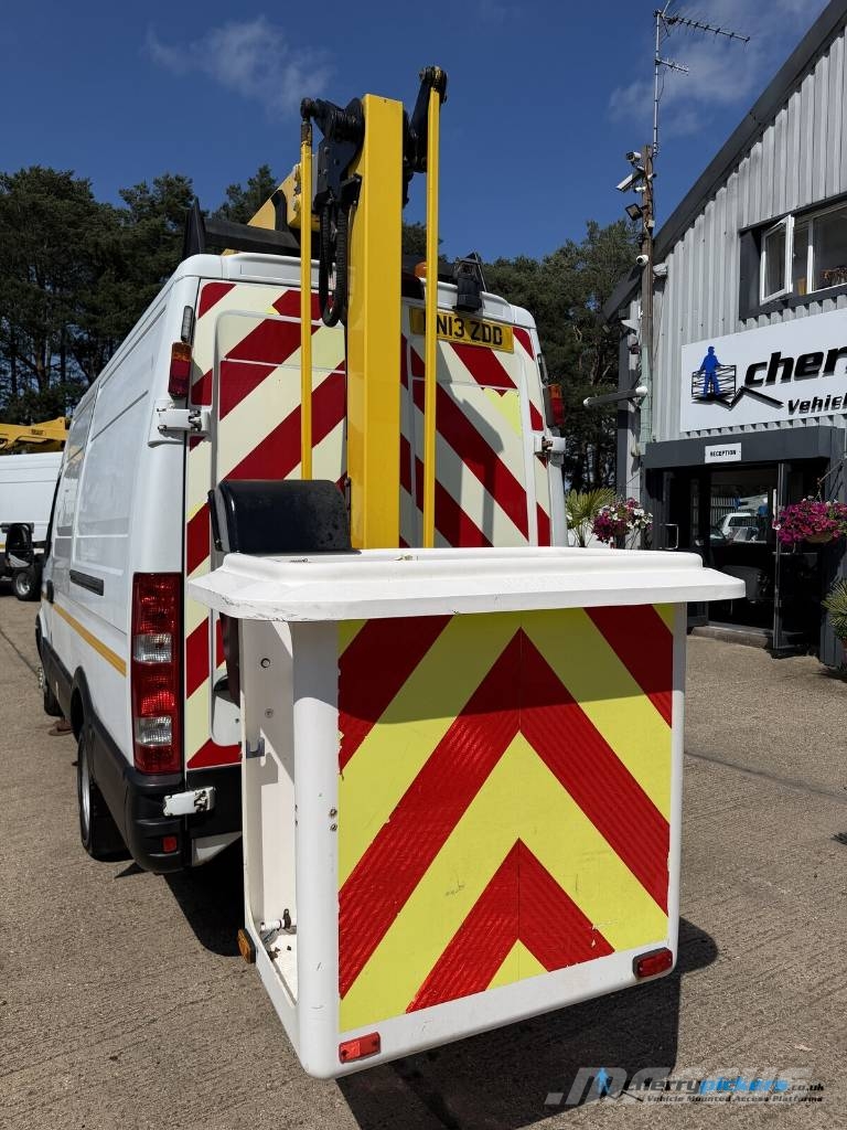Iveco Daily Versalift 38LF Cherry Picker المنصات الهوائية المثبتة على شاحنة