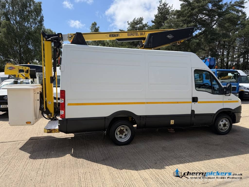 Iveco Daily Versalift 38LF Cherry Picker المنصات الهوائية المثبتة على شاحنة
