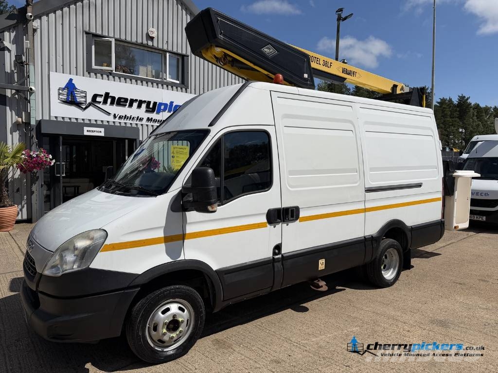 Iveco Daily Versalift 38LF Cherry Picker المنصات الهوائية المثبتة على شاحنة
