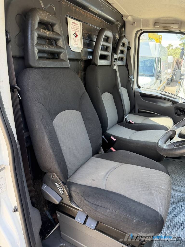 Iveco Daily Versalift 38LF Cherry Picker المنصات الهوائية المثبتة على شاحنة