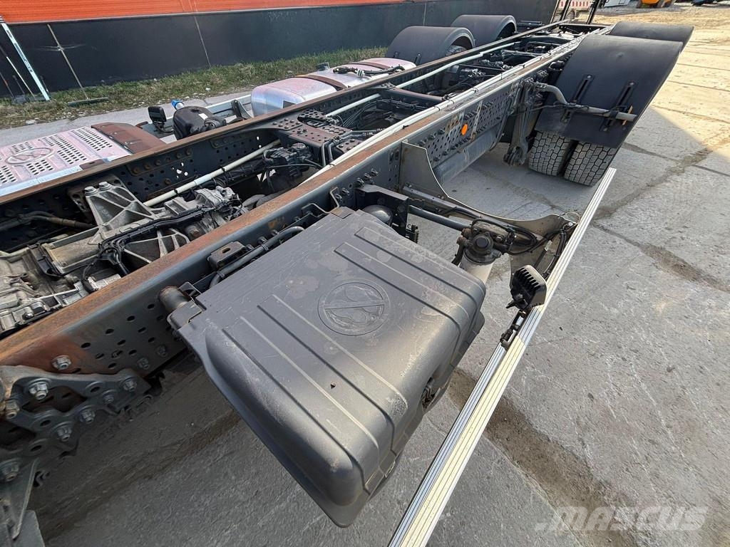 Mercedes-Benz Actros 2553 6x2*4 STREAM SPACE / CHASSIS L=7490 mm Pojazdy pod zabudowę