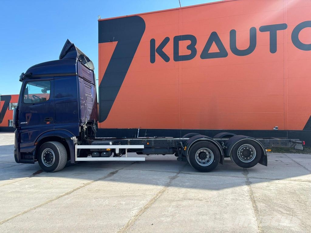 Mercedes-Benz Actros 2553 6x2*4 STREAM SPACE / CHASSIS L=7490 mm Pojazdy pod zabudowę