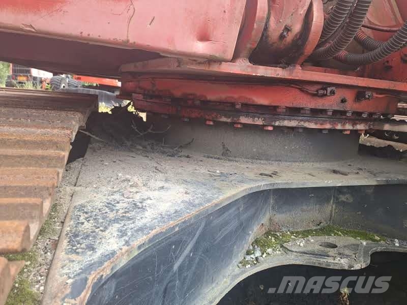 Hyndai Robex 210LC-3 Koparki gąsienicowe