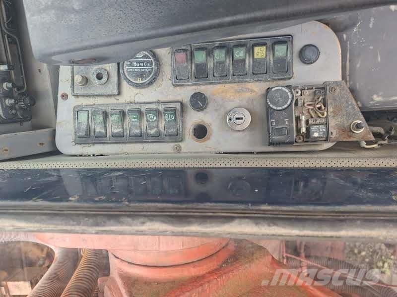 Hyndai Robex 210LC-3 Koparki gąsienicowe