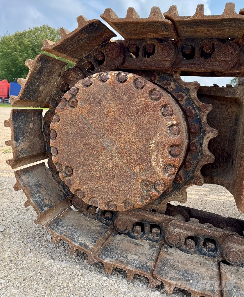 Komatsu HB 365 LC-3 Hybrid Escavatori cingolati