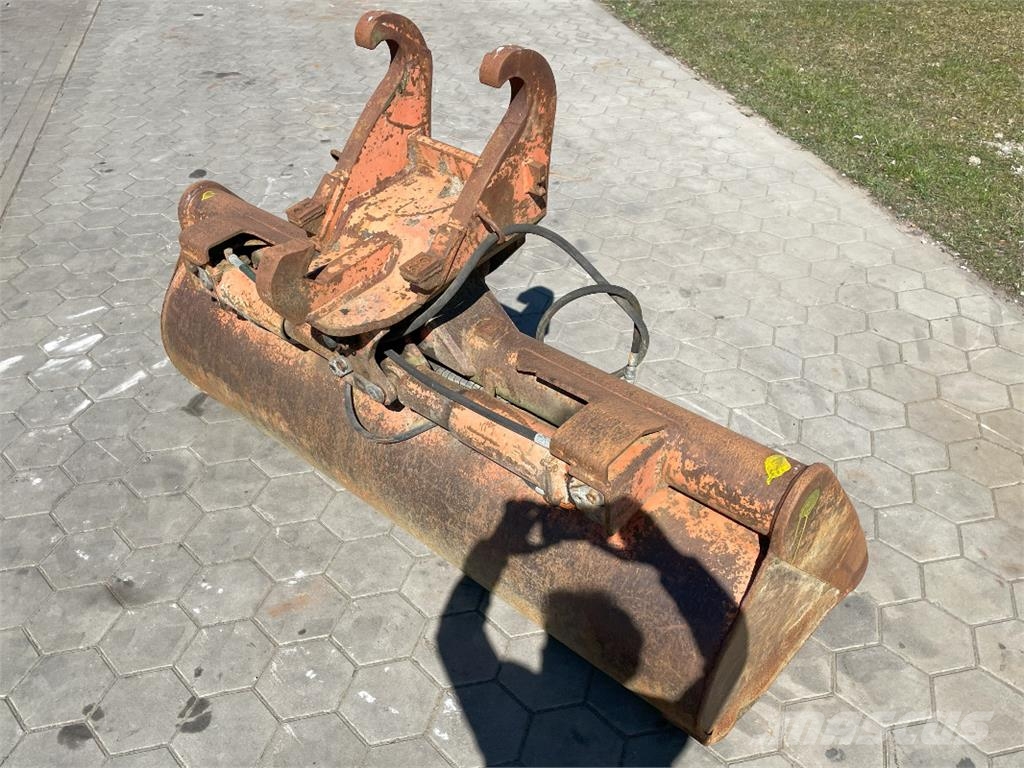 UNIVERSALLÖFFEL 2.000 MM Farm machinery