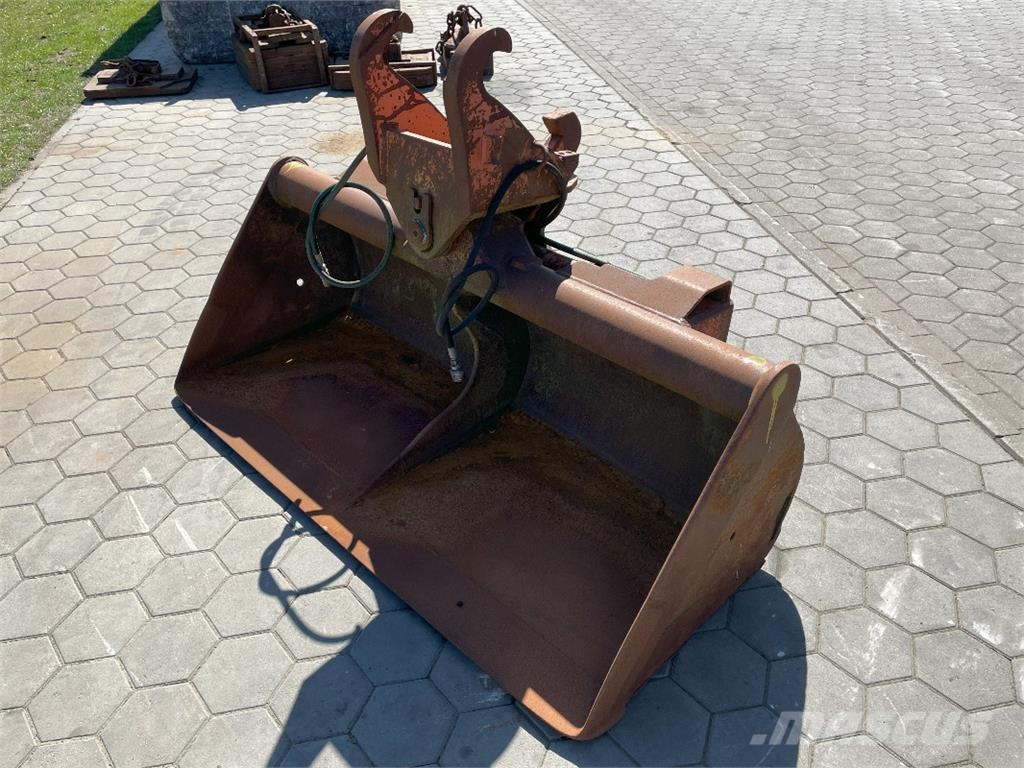 UNIVERSALLÖFFEL 2.000 MM Farm machinery
