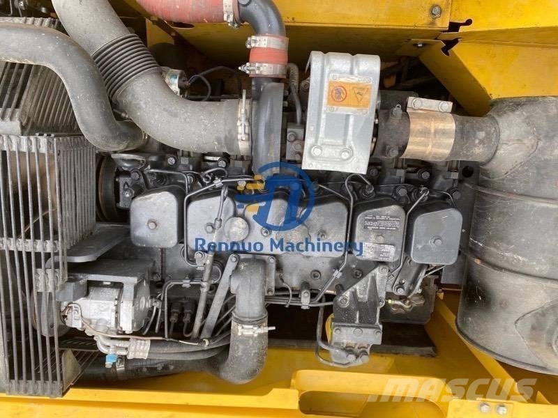 Komatsu PC200-7 대형 굴삭기 29톤 이상