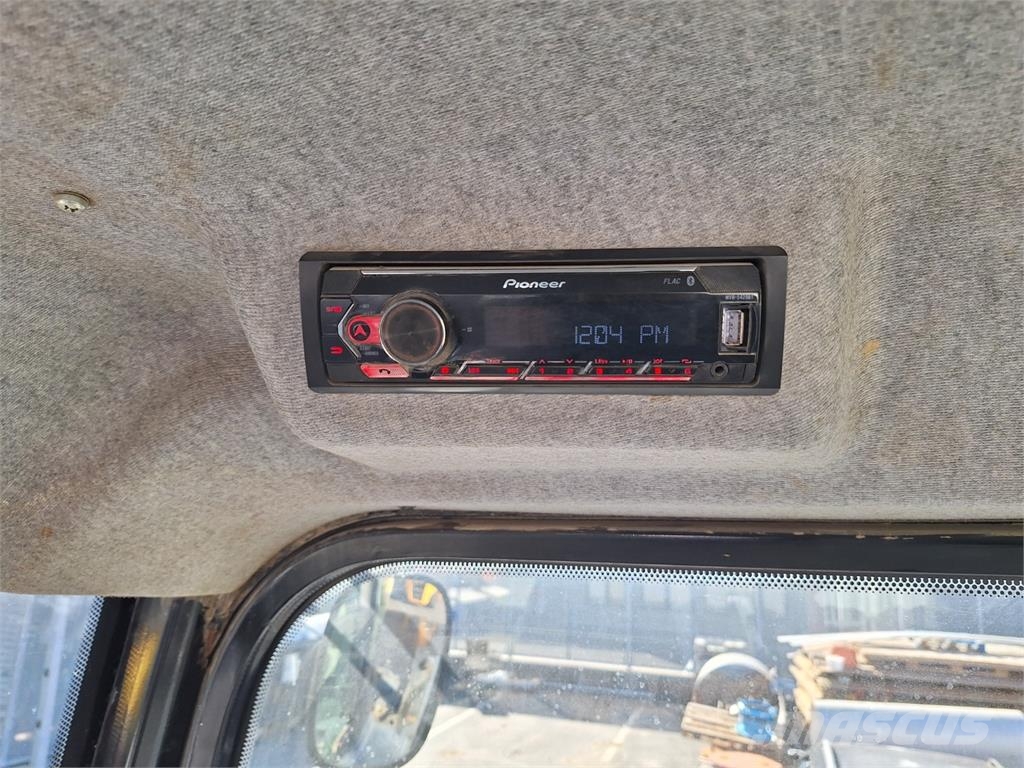 Terex TLB 890 PS معدات البناء - غير ذلك