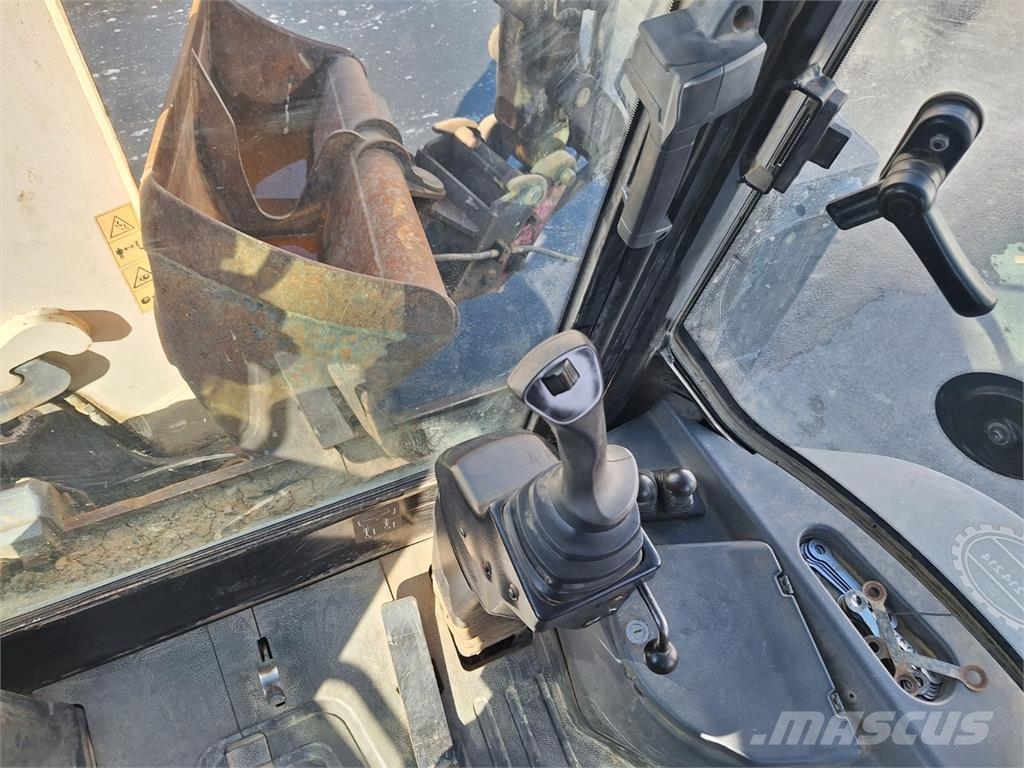 Terex TLB 890 PS معدات البناء - غير ذلك