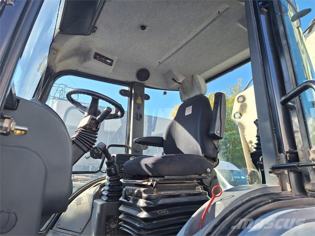 Terex TLB 890 PS 4X4 Stavebnictví - ostatní
