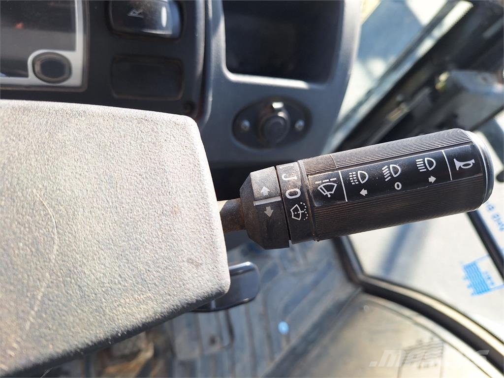 Terex TLB 890 PS 4X4 Stavebnictví - ostatní