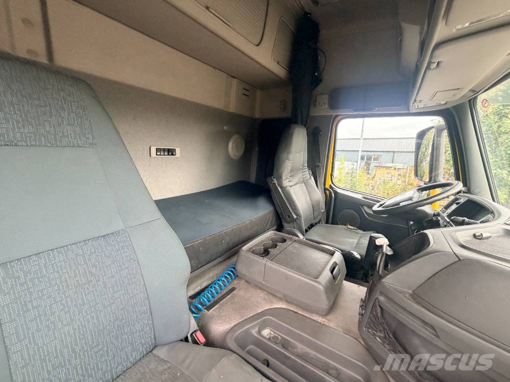 Volvo FM Tovornjaki zabojniki