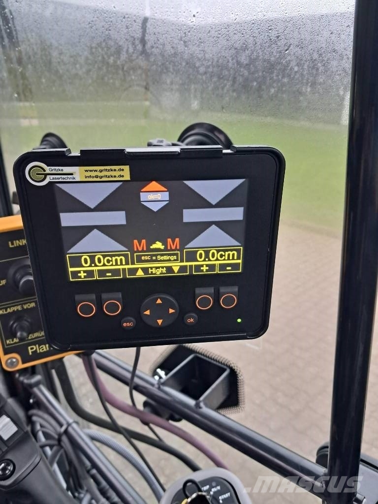 Kubota R 090 Iekrāvēji uz riteņiem