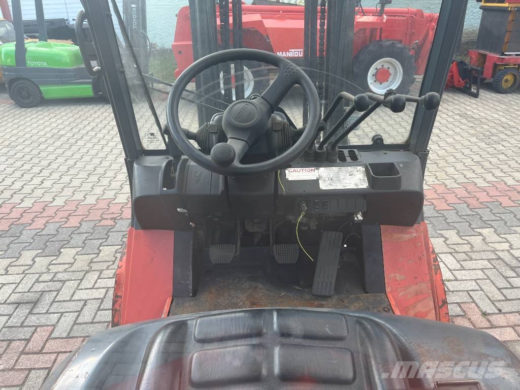 Toyota 7FGF30 /02/ V-2025 OB Gázüzemű targoncák