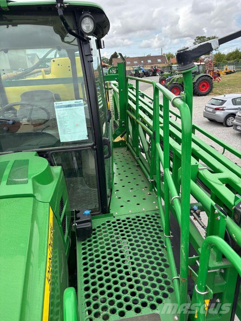 John Deere 4040i Iseliikuvad pritsid