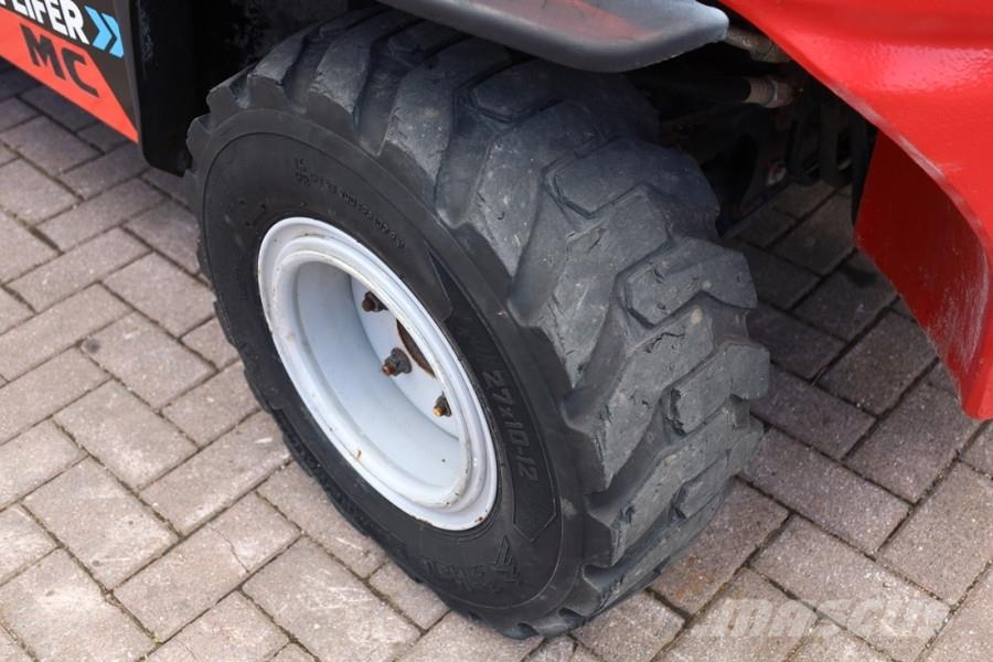 Manitou MC30-4 Valid Inspection, Diesel, 4x4 Drive, 3t Cap Rough terrain truck