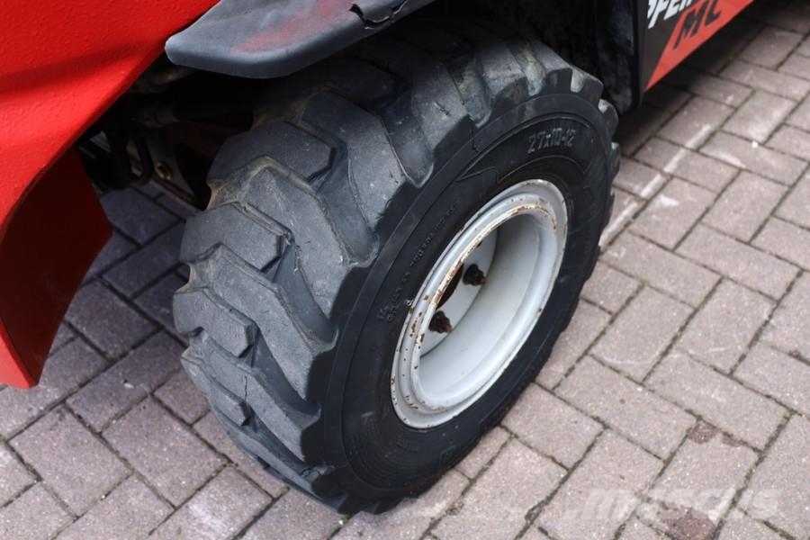 Manitou MC30-4 Valid Inspection, Diesel, 4x4 Drive, 3t Cap Rough terrain truck