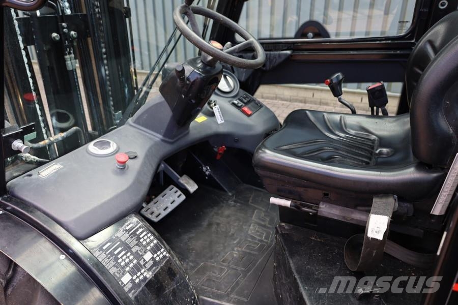Manitou MC30-4 Valid Inspection, Diesel, 4x4 Drive, 3t Cap Rough terrain truck
