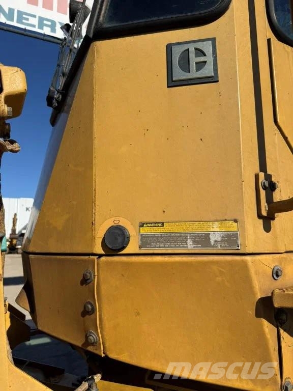 CAT 936E Kolesni nakladalci