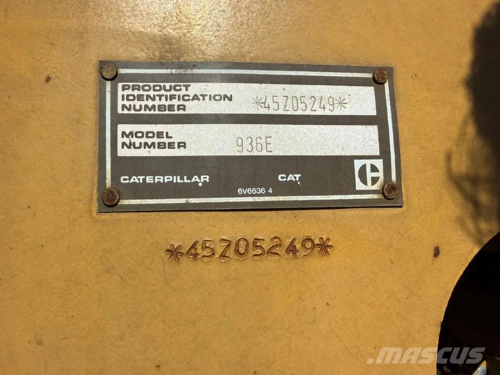 CAT 936E Kolesni nakladalci