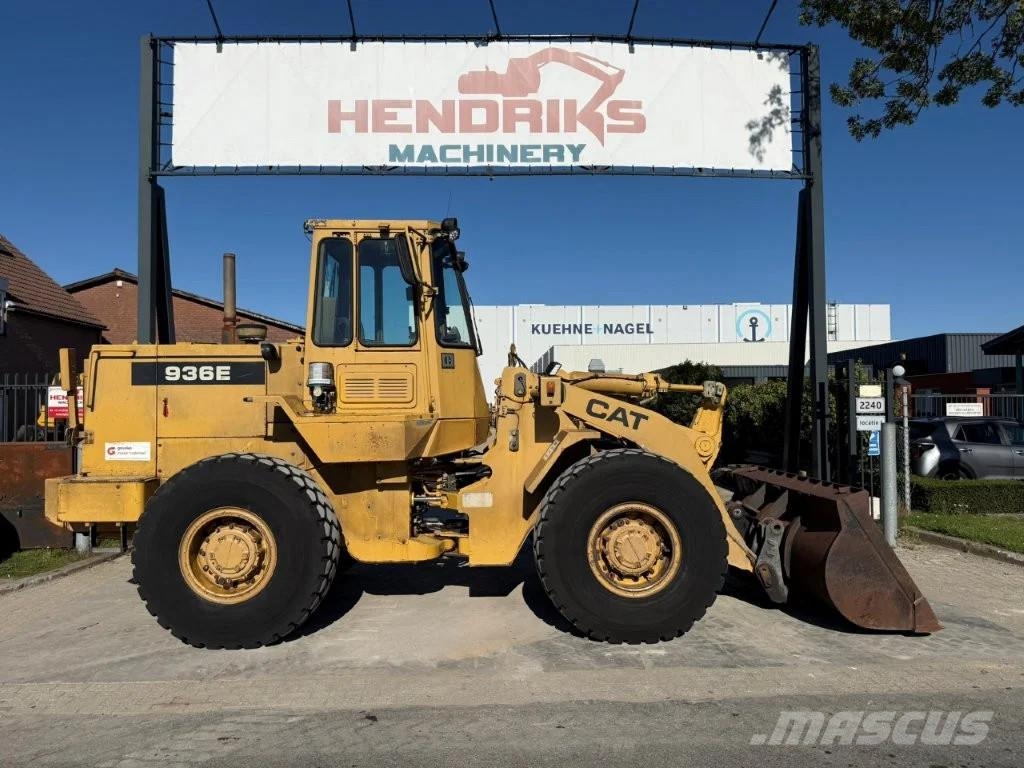 CAT 936E Gumikerekes homlokrakodók