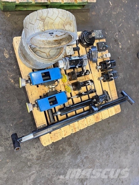 Genie GENIE GS3232 USED PARTS COMPLET Scissor lifts