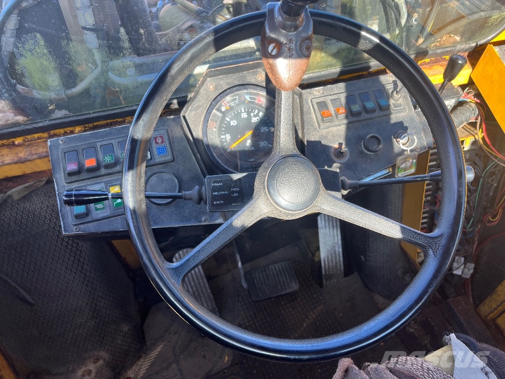 Valmet Lundberg 343 Skid steer loderler