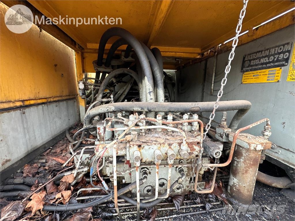 Åkerman H10M Ratasekskavaatorid