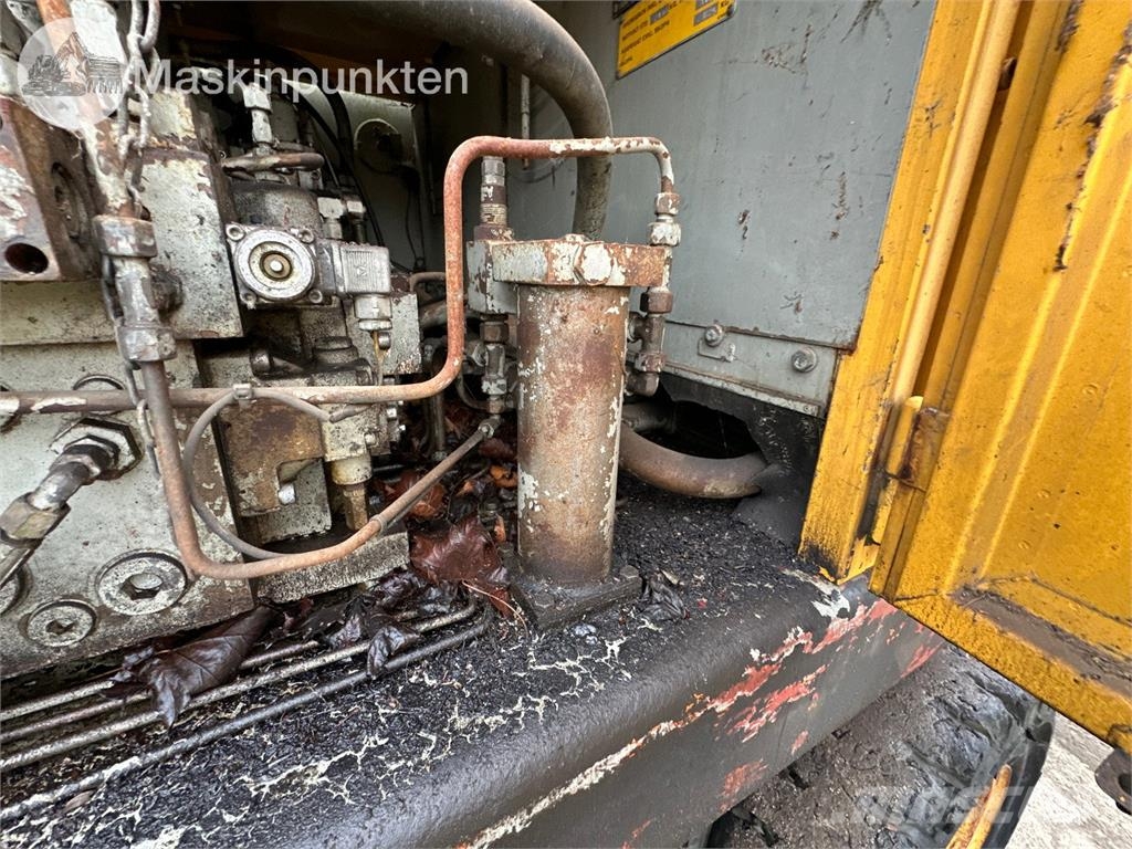Åkerman H10M Ratasekskavaatorid