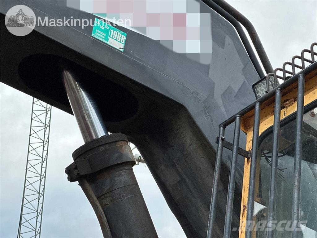 Åkerman H10M Ratasekskavaatorid
