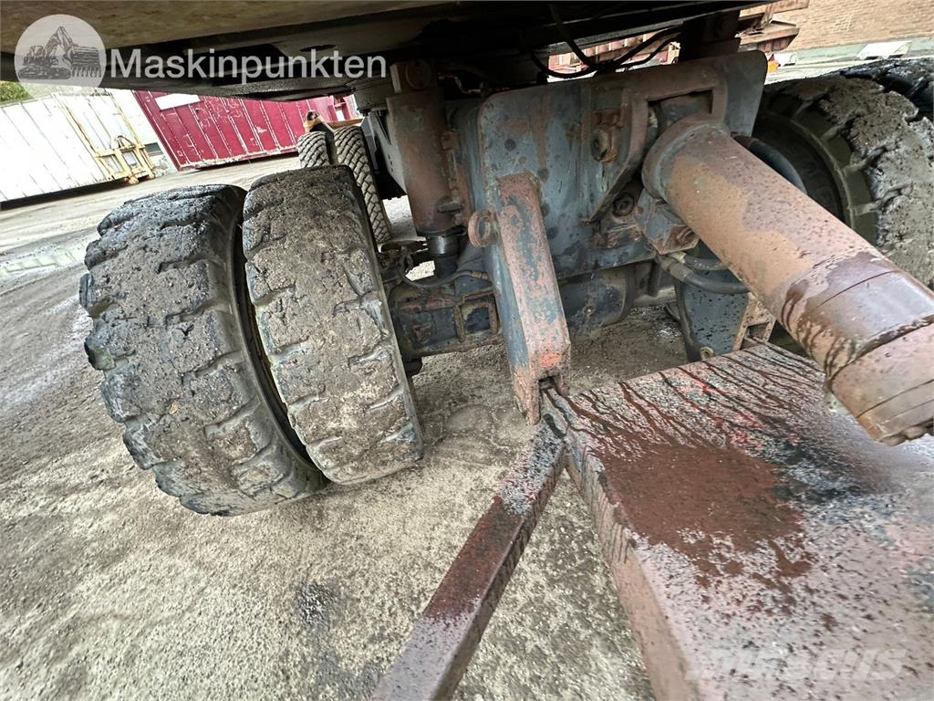 Åkerman H10M Ratasekskavaatorid