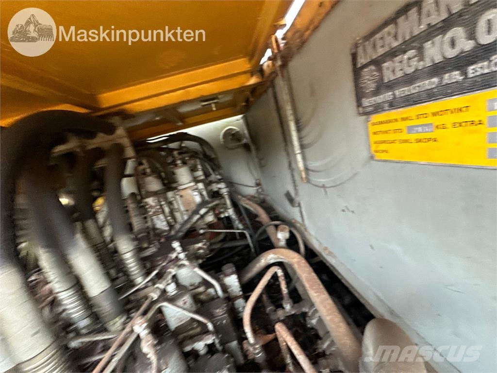 Åkerman H10M Ratasekskavaatorid