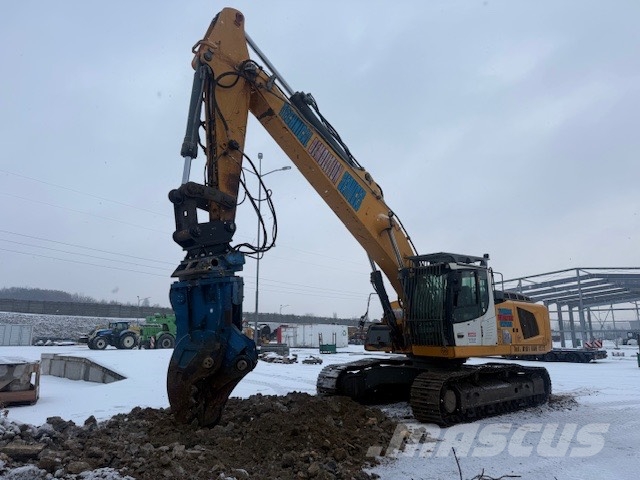 Liebherr R 946 LC+ Demolition Crusher Sloopgraafmachines