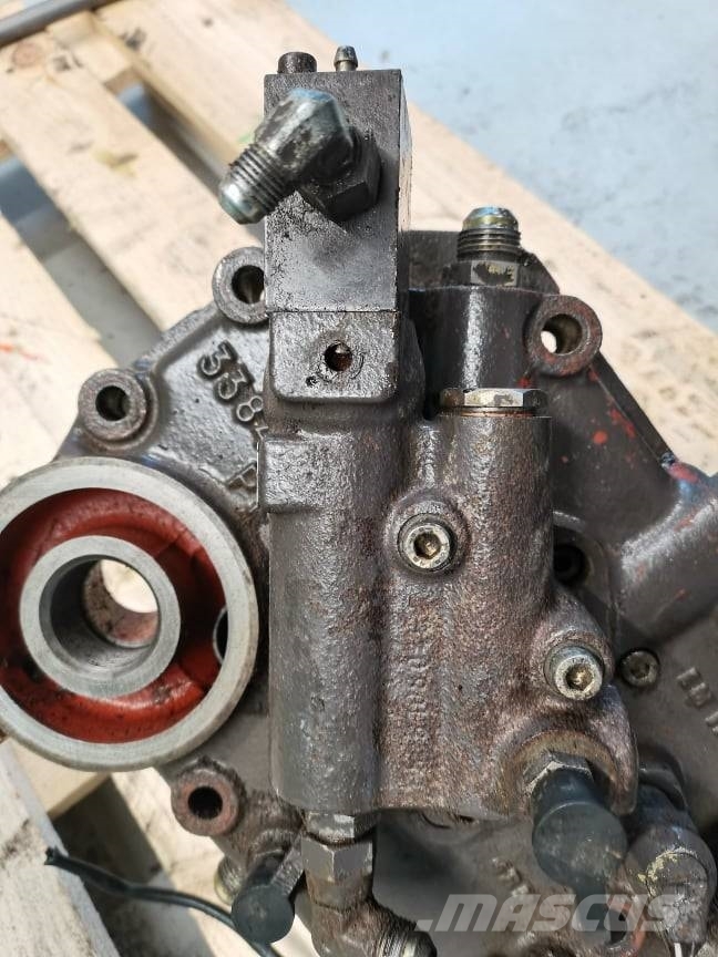Massey Ferguson 3080 {Rexroth MNR 1518222604} hydraulic pump Hydraulika