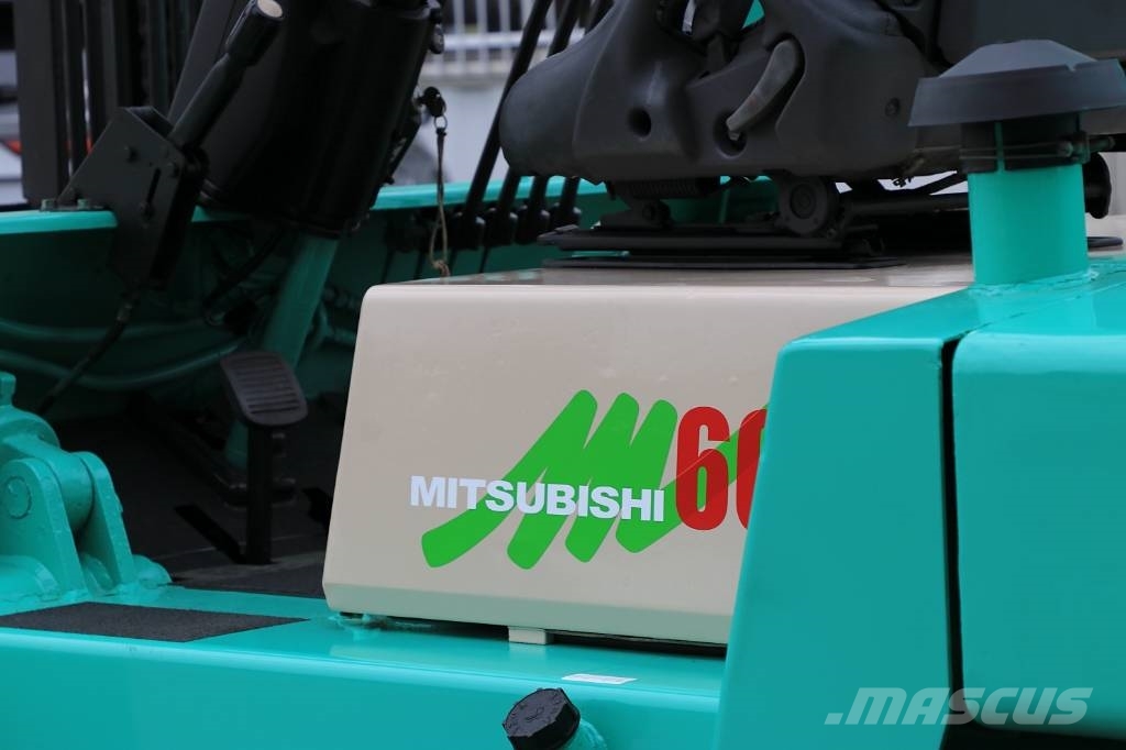 Mitsubishi FD60 Dizelski viličarji