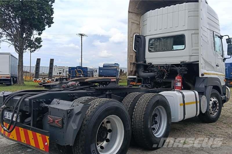 UD Quester GWE 440 Otros camiones